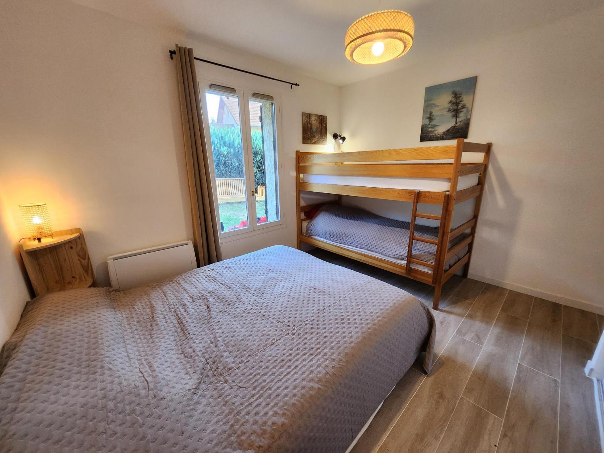 Appartement T3 Avec Jardin Proche Village 생-보네-앤-샹소 외부 사진