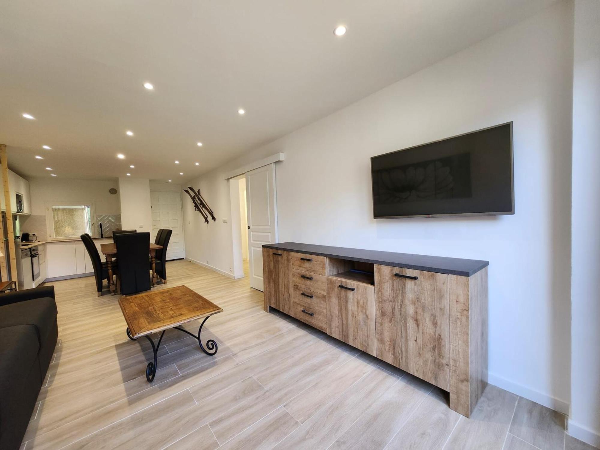 Appartement T3 Avec Jardin Proche Village 생-보네-앤-샹소 외부 사진