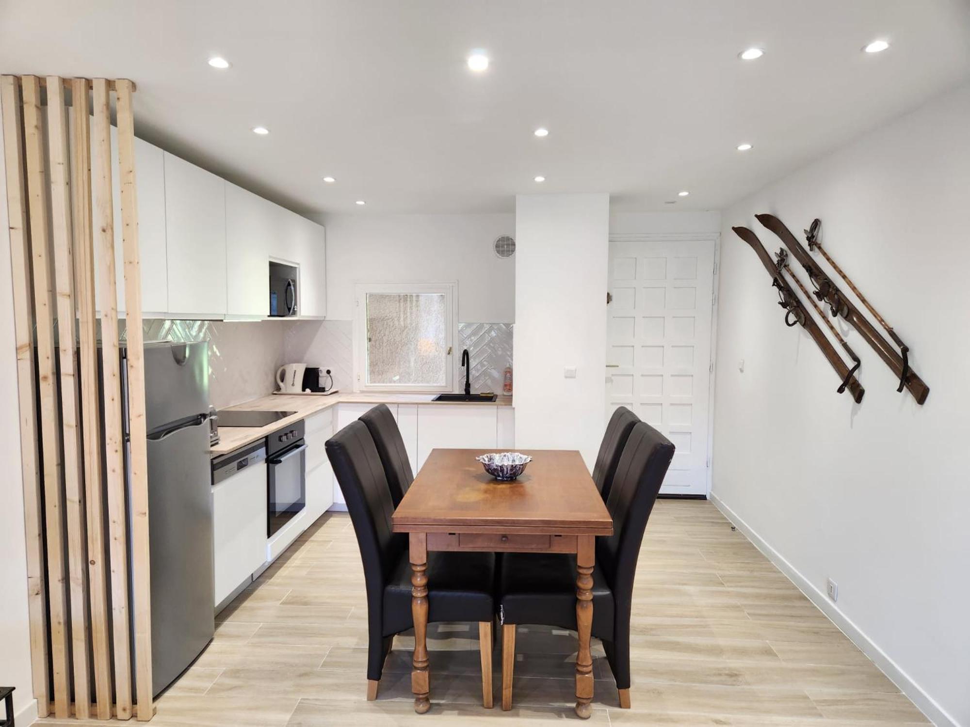 Appartement T3 Avec Jardin Proche Village 생-보네-앤-샹소 외부 사진