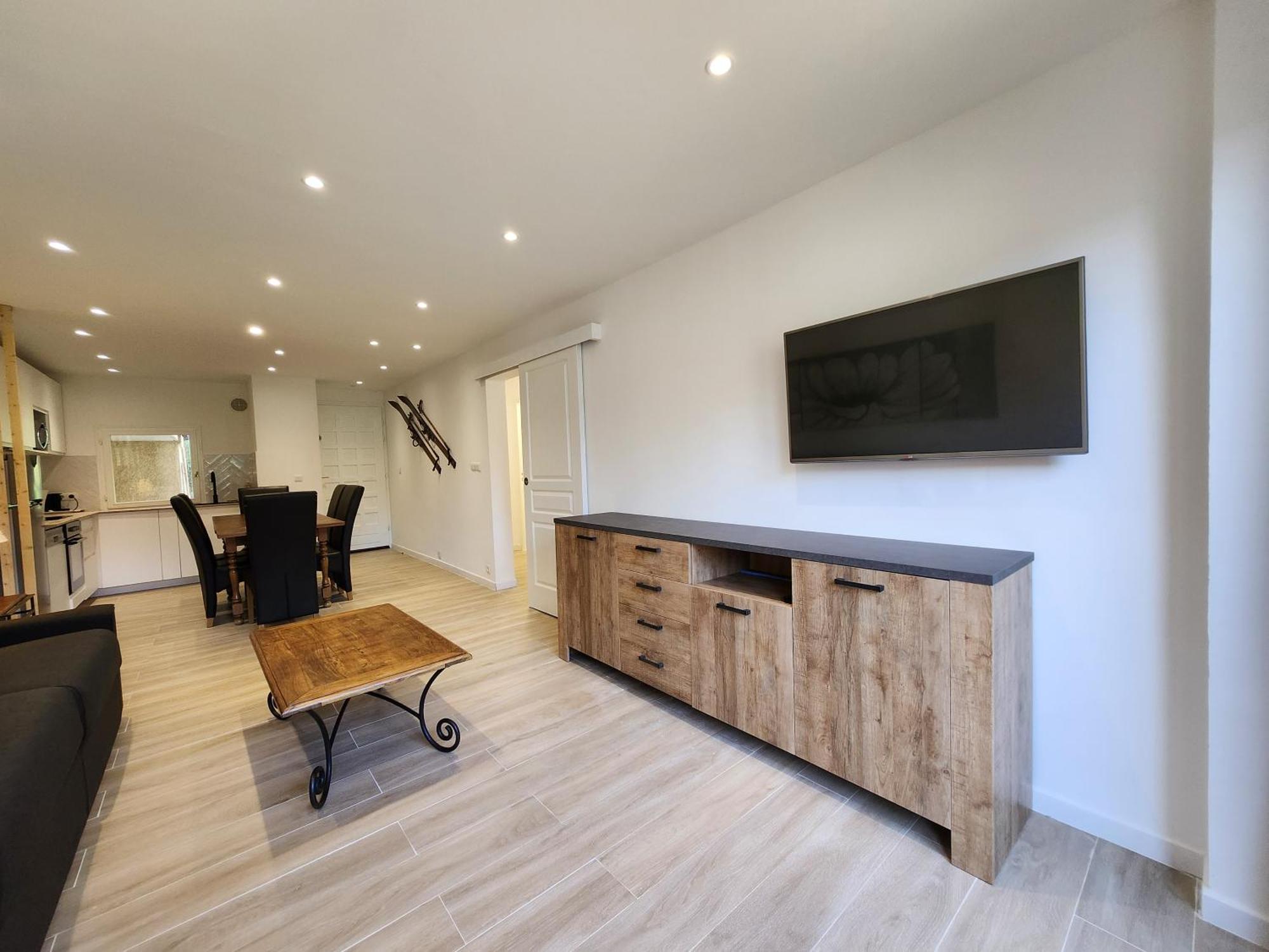 Appartement T3 Avec Jardin Proche Village 생-보네-앤-샹소 외부 사진