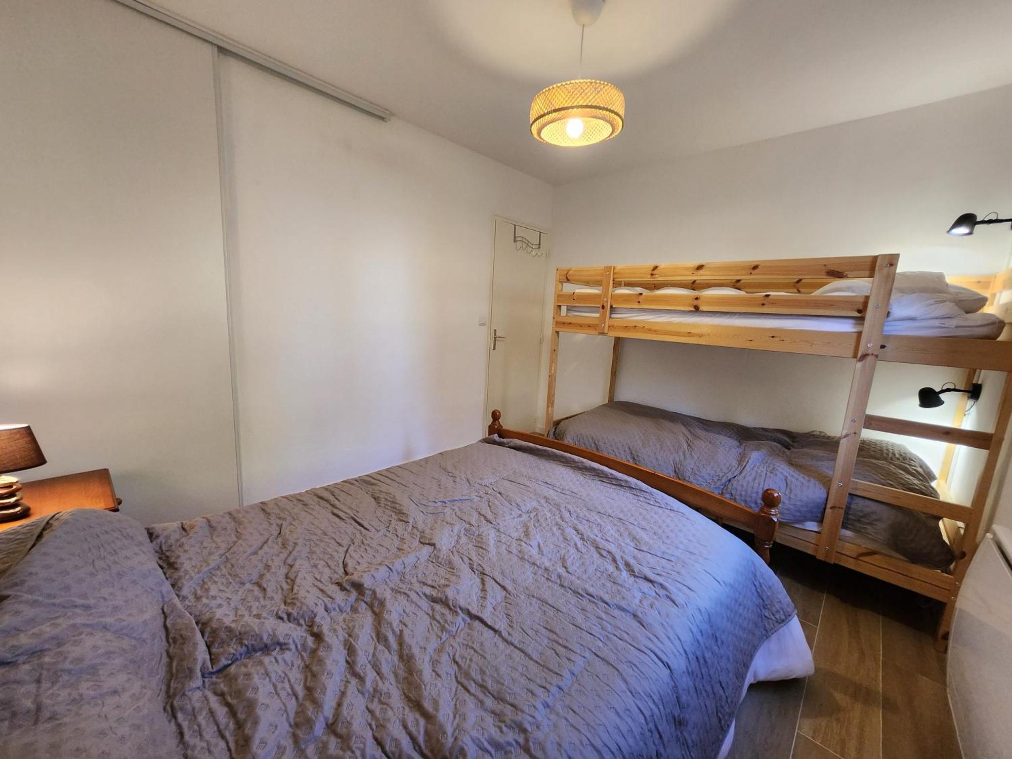 Appartement T3 Avec Jardin Proche Village 생-보네-앤-샹소 외부 사진