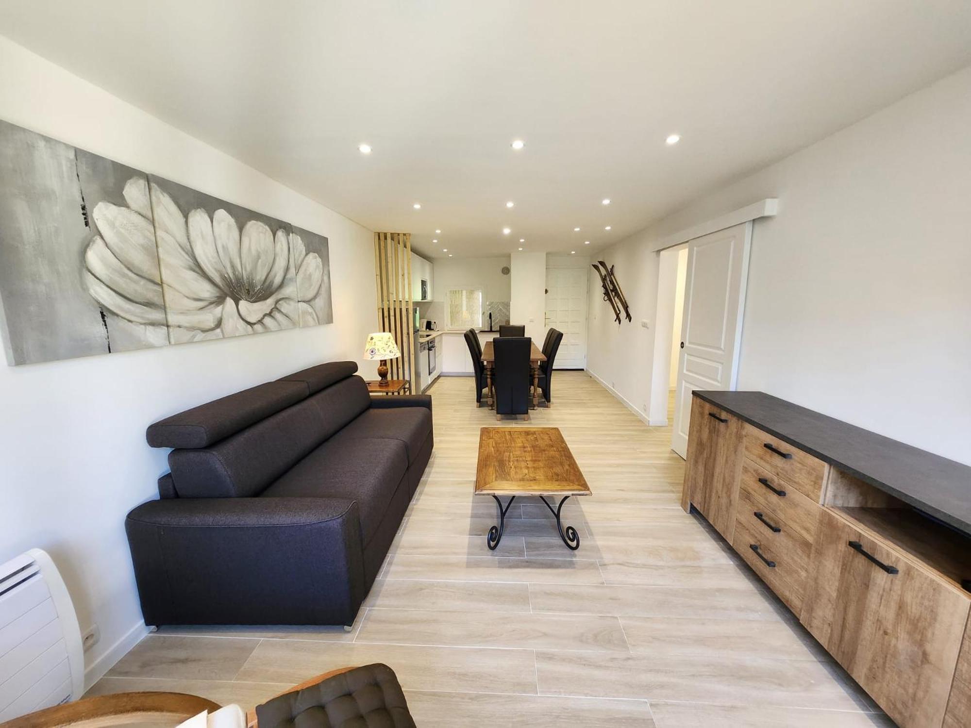 Appartement T3 Avec Jardin Proche Village 생-보네-앤-샹소 외부 사진