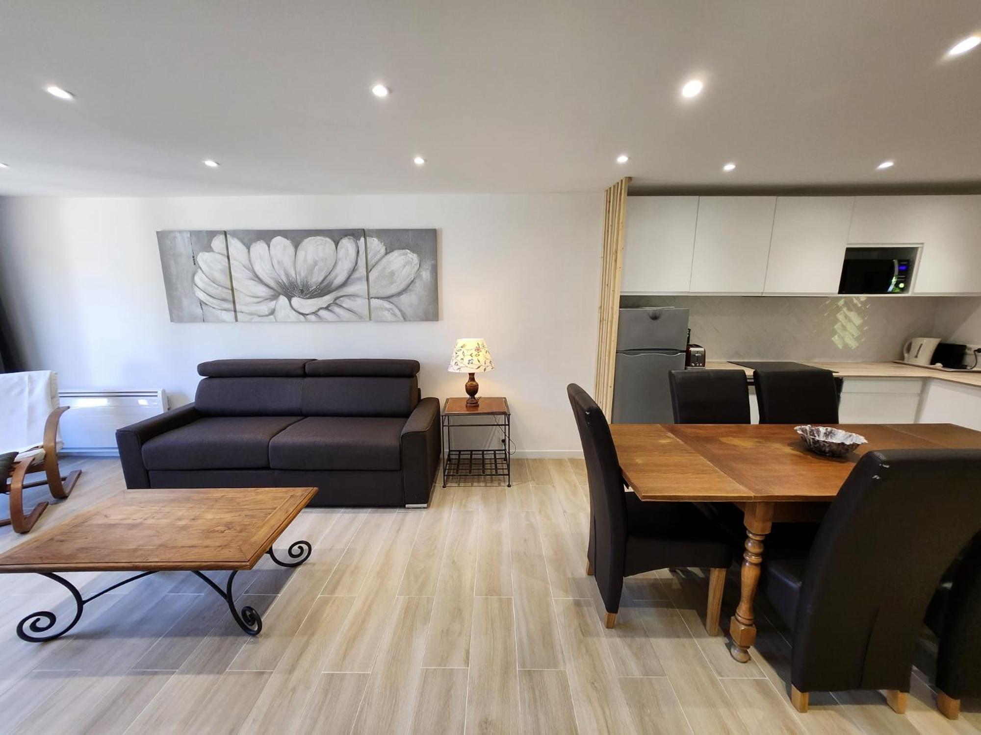 Appartement T3 Avec Jardin Proche Village 생-보네-앤-샹소 외부 사진