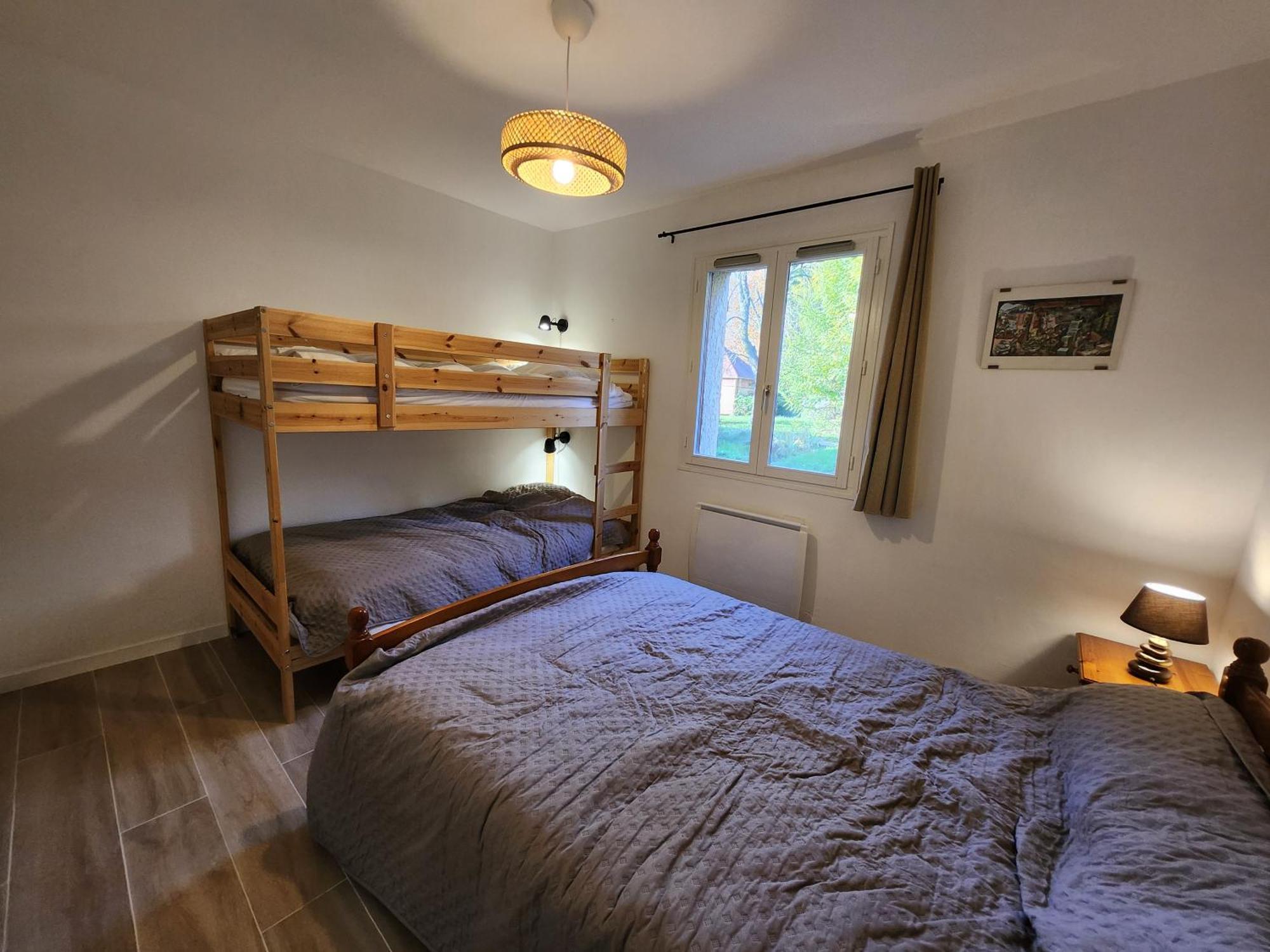 Appartement T3 Avec Jardin Proche Village 생-보네-앤-샹소 외부 사진