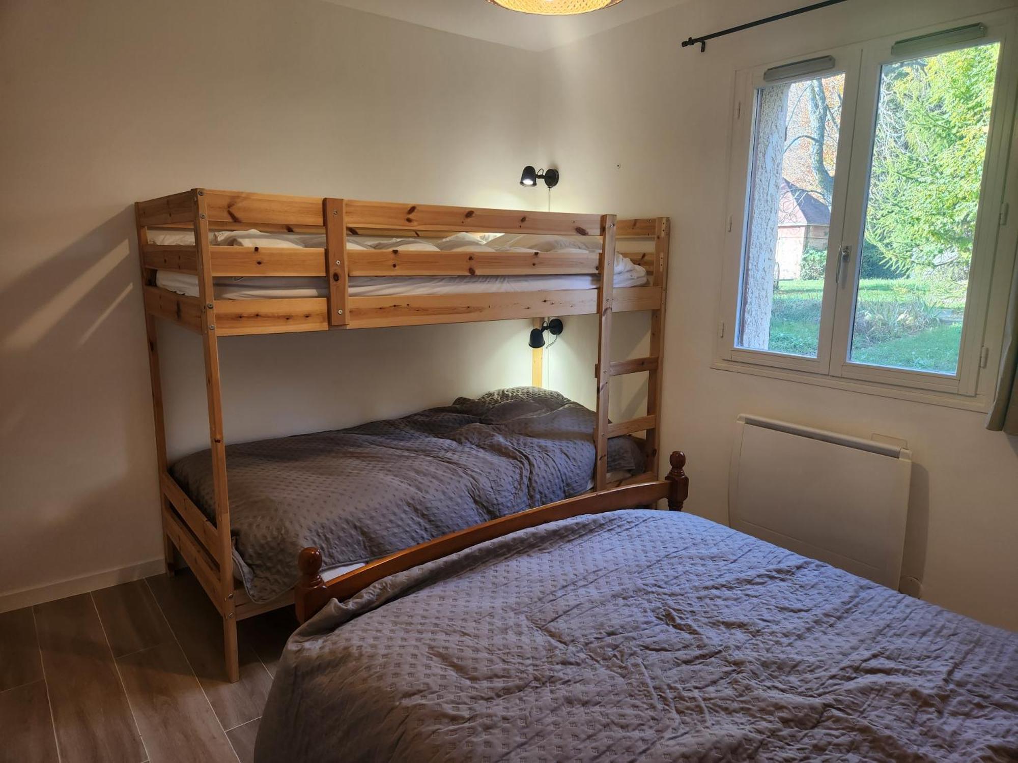 Appartement T3 Avec Jardin Proche Village 생-보네-앤-샹소 외부 사진