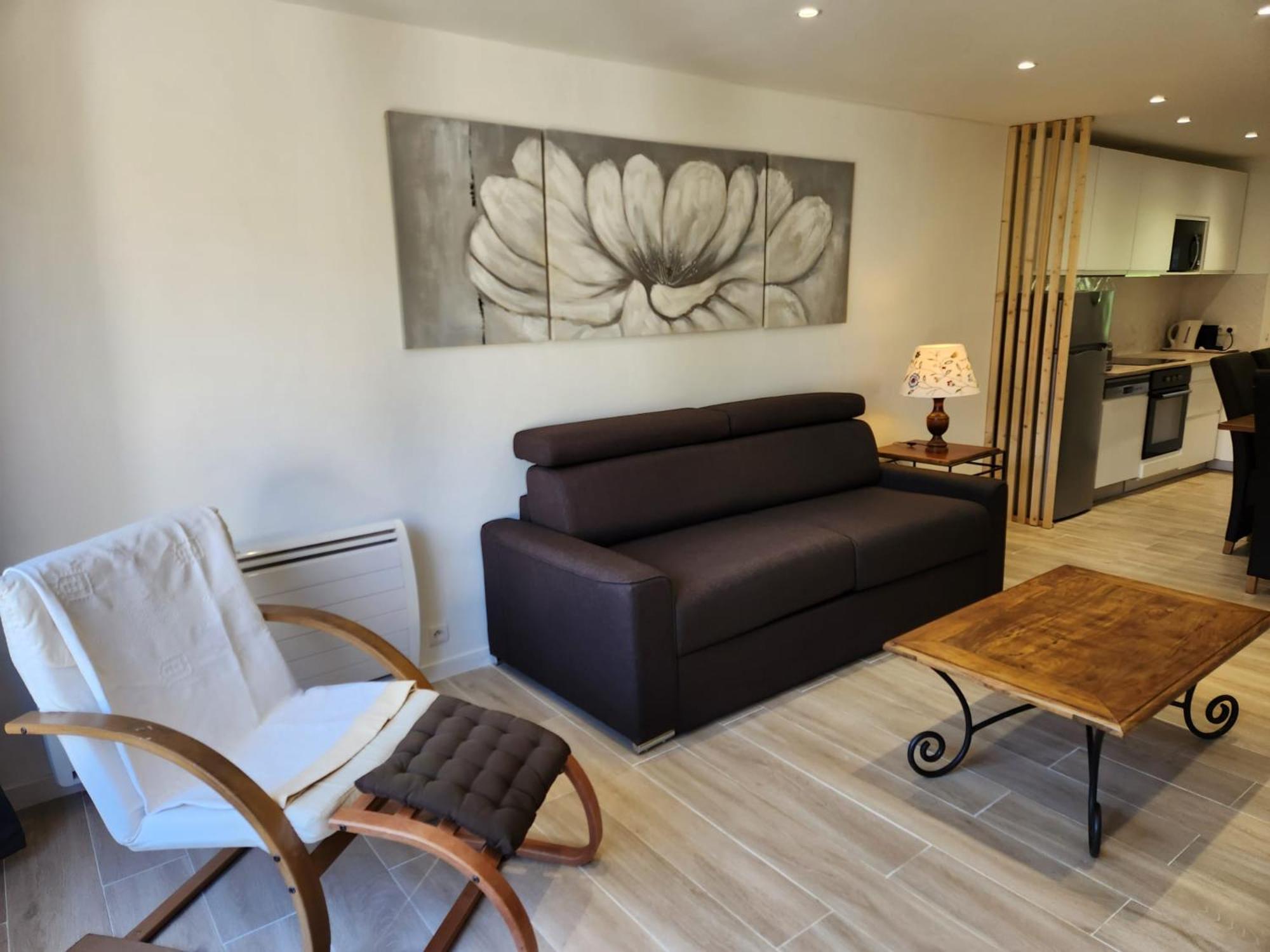 Appartement T3 Avec Jardin Proche Village 생-보네-앤-샹소 외부 사진